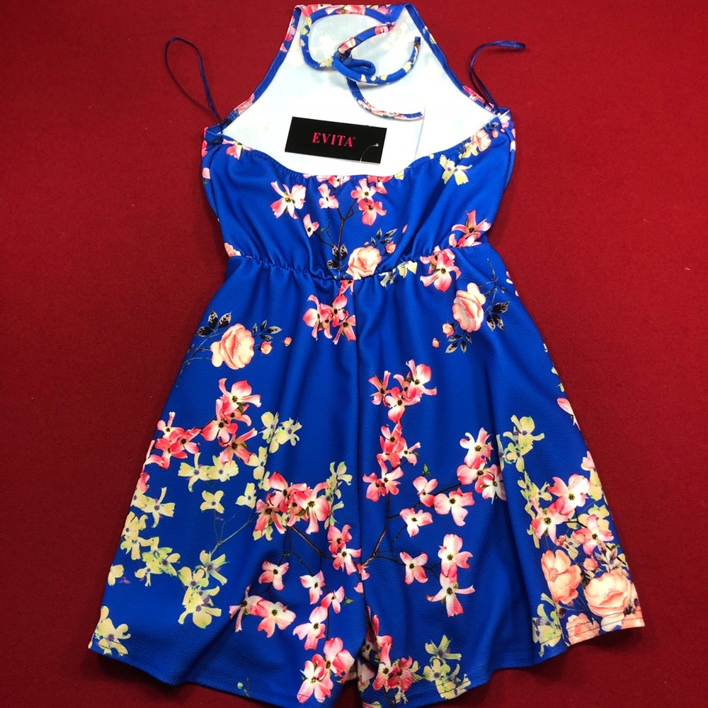 Floral Halter Neck Playsuit - Picture 6 of 8